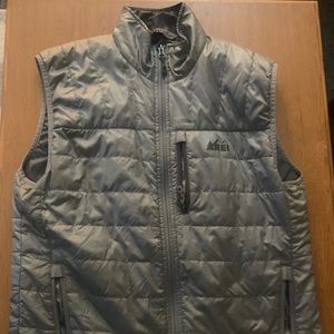 REI Men’s Synthetic Down Vest - Medium